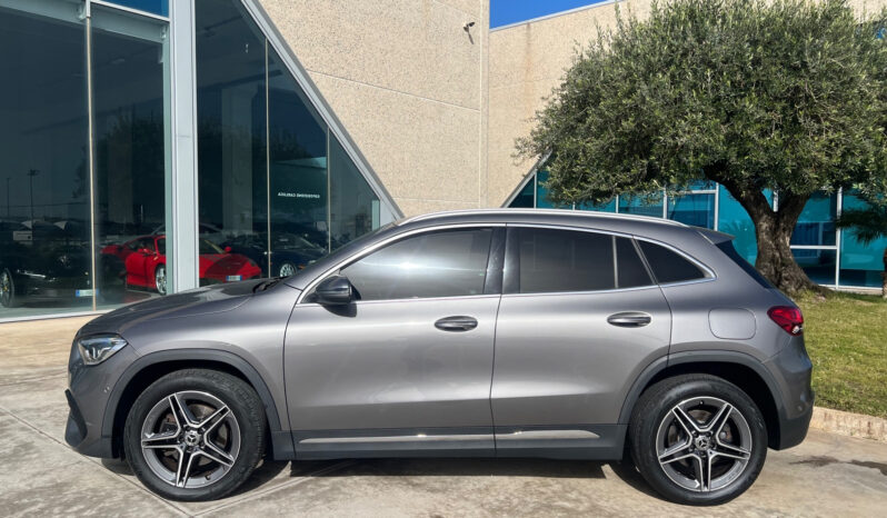 Mercedes-Benz GLA 250 e phev Premium possibilità noleggio no scoring pieno