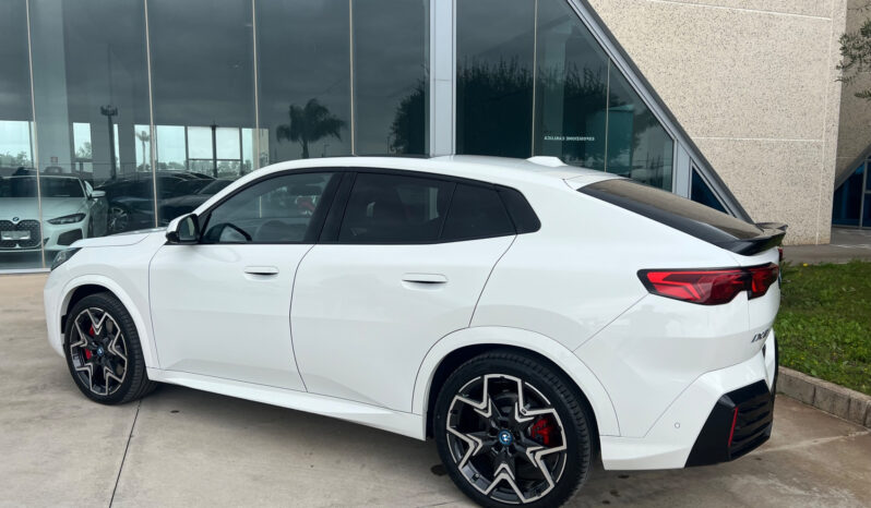 BMW iX2 xdrive MSport offerta T-Stock prezzo imperdibile pieno