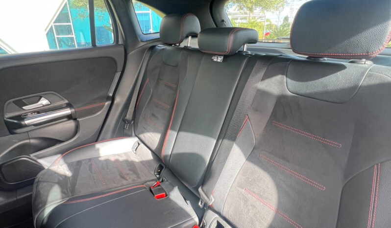 Mercedes-Benz GLA 250 e phev Premium possibilità noleggio no scoring pieno