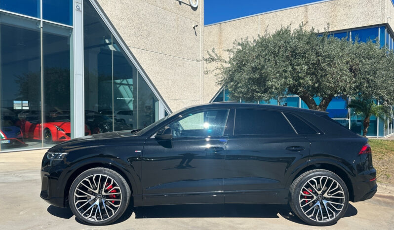 Audi Q8 50 tdi Sline possibilità noleggio no scoring pieno
