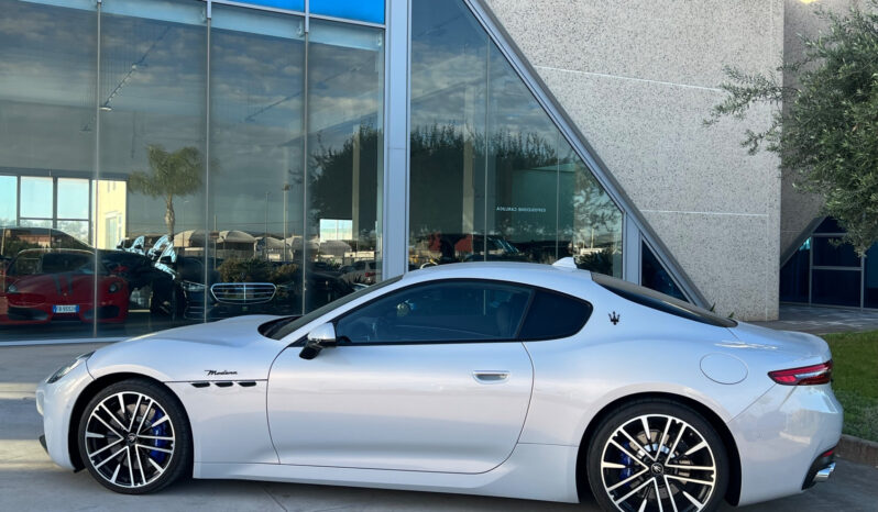 Maserati GranTurismo Modena awd auto possibilità noleggio no scoring pieno