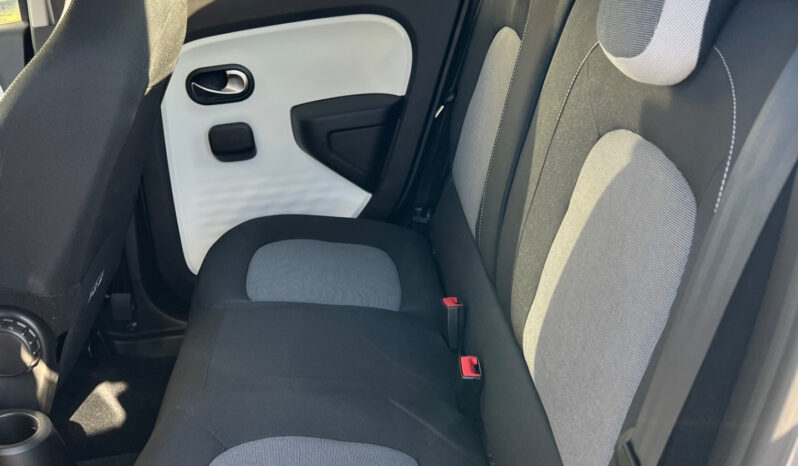 Renault Twingo Electric possibilità noleggio no scoring pieno