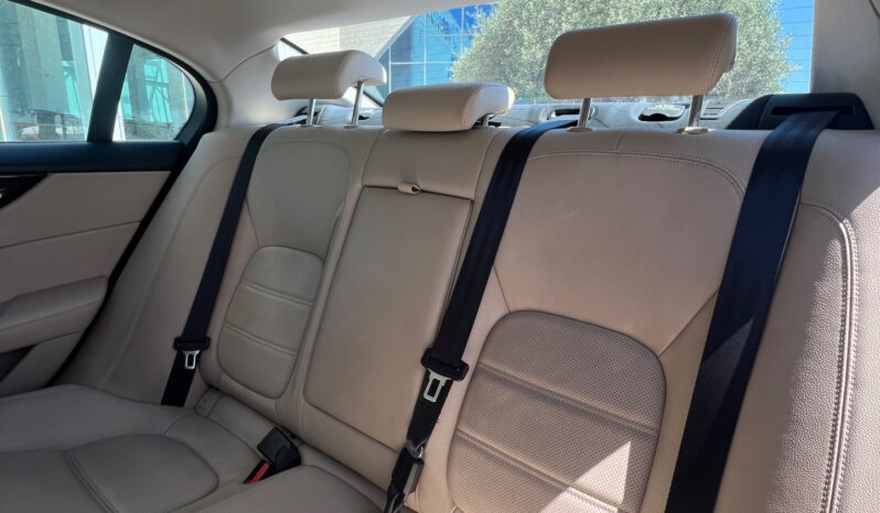 Jaguar XE 2.0 D 180 CV aut. S OFFERTA T-STOCK PREZZO IMPERDIBILE pieno