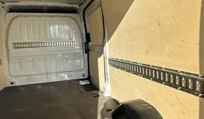 Maxus Deliver 9 FWD possibilità noleggio no scoring pieno