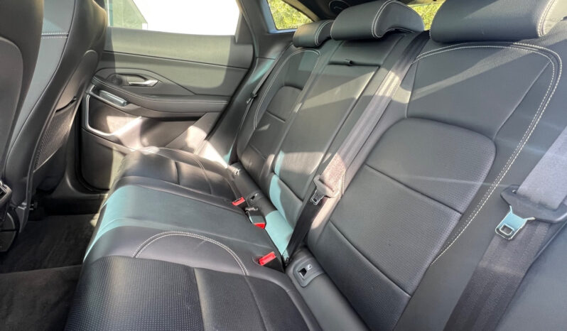 Jaguar E-Pace 2.0D I4 204 CV AWD Auto R-Dynamic SE pieno