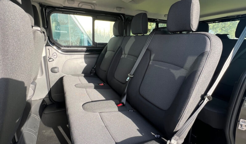 Nissan Primastar 2.0dCi 9 posti possibilità noleggio no scoring pieno