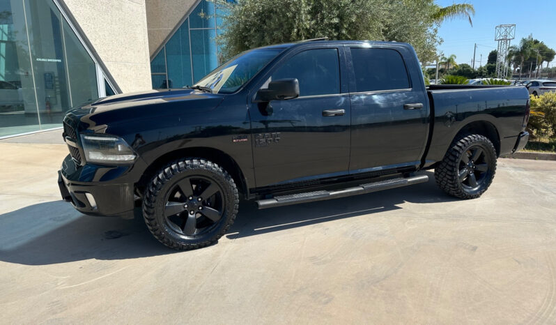 Dodge RAM V8 Diamond Anticipo €13.900 noleggio no scoring pieno