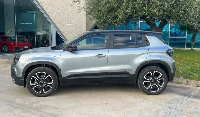 Jeep Avenger BEV Summit possibilità trasformazione AutocarroN1 pieno