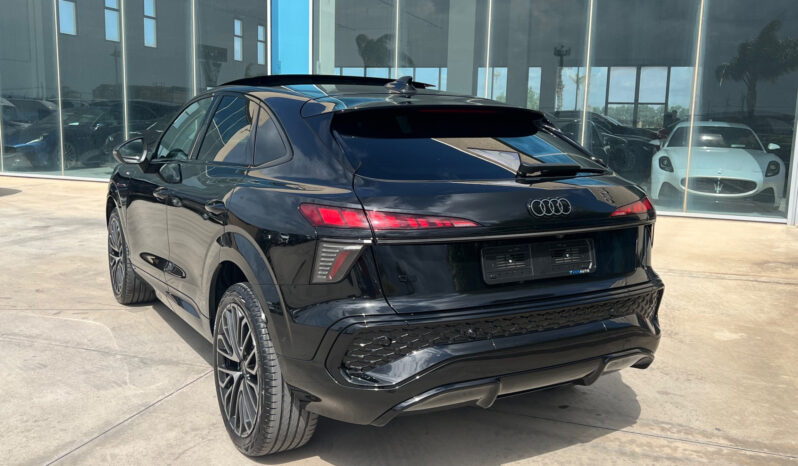 Audi Q3 Spb 2.0 S line Possibilità noleggio no scoring pieno