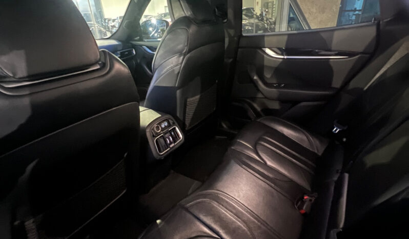Maserati Levante V6 GranSport Q4 275 CV Anticipo €9.900 Noleggio No scoring pieno