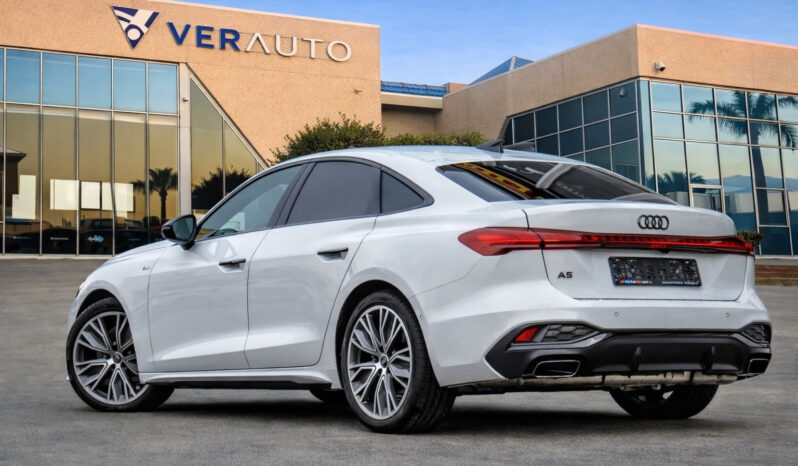 Audi A5 TFSI 150 kW S tronic Line edition possibilità noleggio no scoring pieno