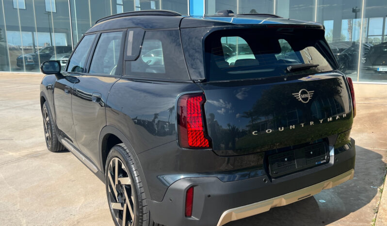 Mini Cooper D Countryman Favoured Possibilià noleggio no scoring pieno