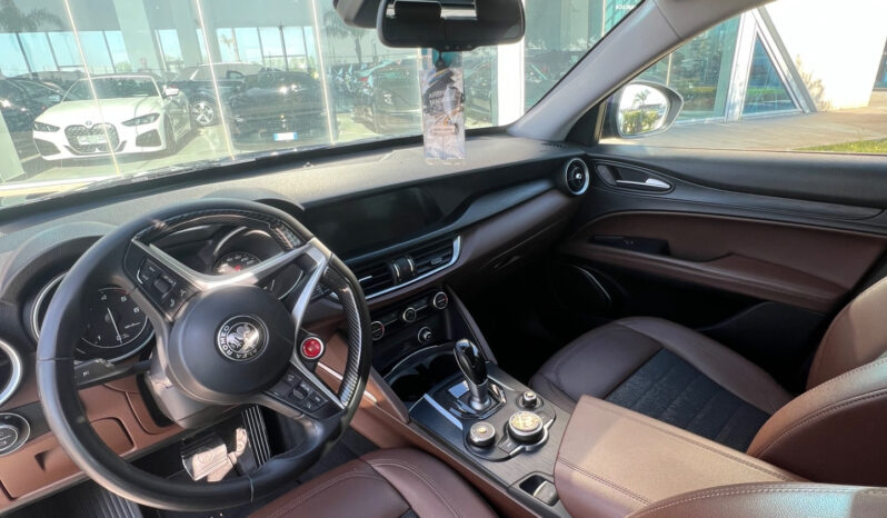 Alfa Romeo Stelvio 2.2 Turbodiesel 180 CV AT8 RWD Super pieno