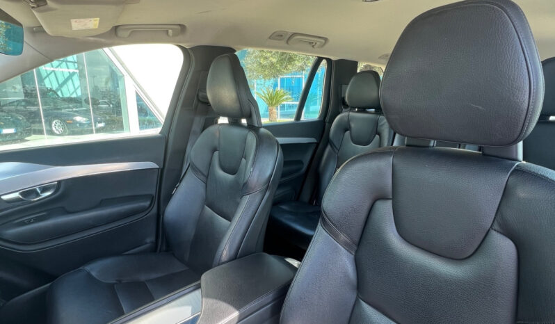 Volvo XC90 D5 AWD Geartronic 7 posti Momentum pieno