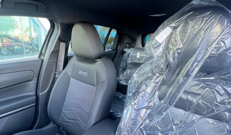 Jeep Avenger 1.2 Turbo 110 CV MHEV Altitude possibilità noleggio no scoring pieno