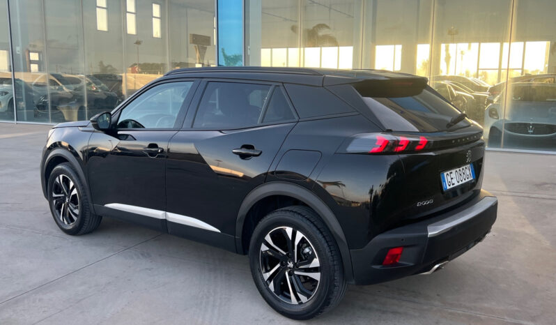 Peugeot 2008 PureTech 130CV S&S Allure Pack pieno