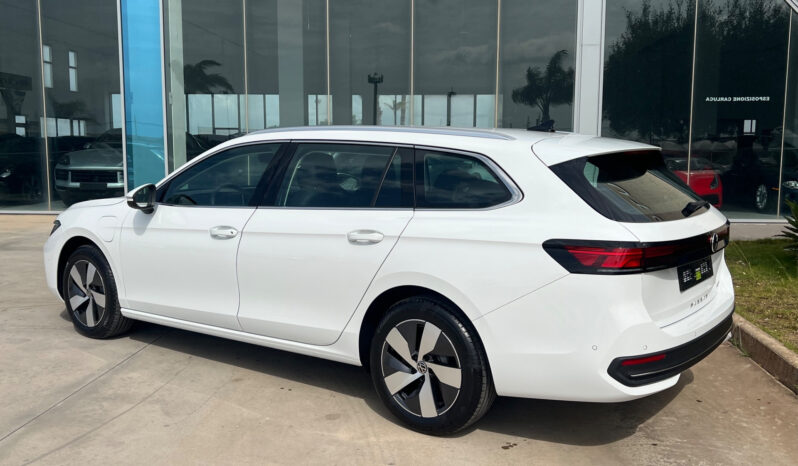Volkswagen Passat 1.5 TSI eHybrid 204 CV DSG Business – possibilità noleggio no scoring pieno
