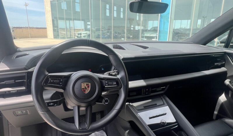 Porsche Macan EV 4 – possibilità noleggio no scoring pieno