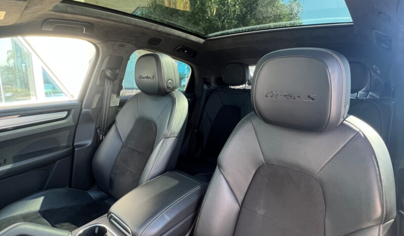 Porsche Cayenne Coupè 4.0 V8 Turbo S E-Hybrid pieno