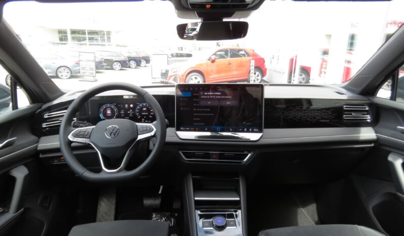 Volkswagen Tiguan 2.0 TDI 150 CV DSG Elegance – possibilità noleggio no scoring pieno