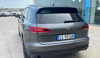 Volkswagen Touareg 3.0 V6 TDI SCR Black Style pieno