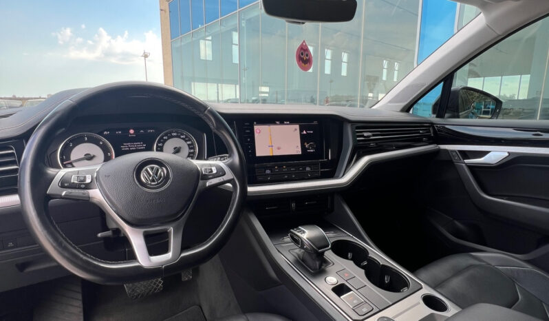 Volkswagen Touareg 3.0 V6 TDI SCR Black Style pieno