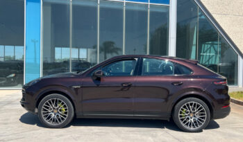 Porsche Cayenne Coupé 3.0 V6 E-Hybrid 340CV pieno