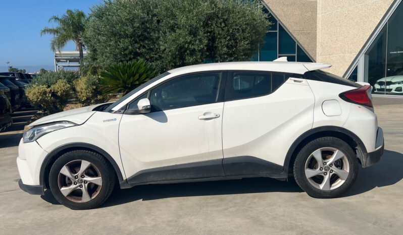 Toyota C-HR 1.8 Hybrid E-CVT Business – RISERVATA A OPERATORI DEL SETTORE – AUTO INCIDENTATA pieno