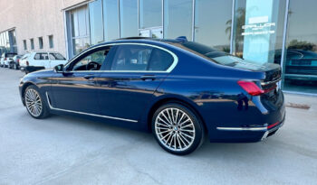 BMW Serie 7 750i xDrive 4.4 V8 Benzina 530 CV pieno