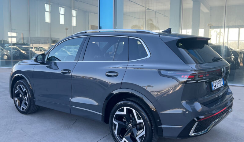 Volkswagen Tiguan 2.0 TDI 150 CV DSG R-Line Plus – possibilità noleggio no scoring pieno