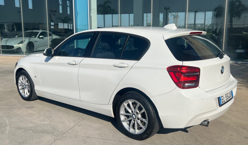 Bmw 116d 5p. Urban 2.0 116CV pieno