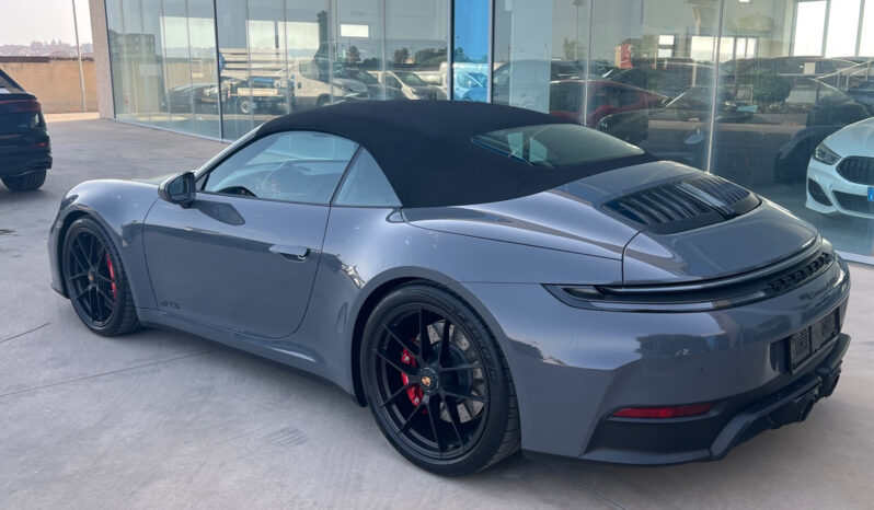 Porsche 911 Carrera 4 GTS Cabriolet – possibilità noleggio no scoring pieno