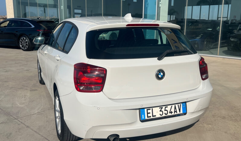 Bmw 116d 5p. Urban 2.0 116CV pieno