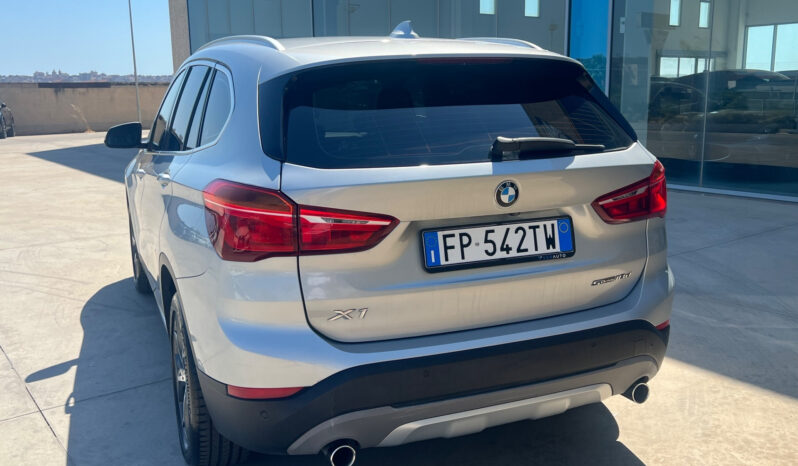 Bmw X1 sDrive18d xLine pieno