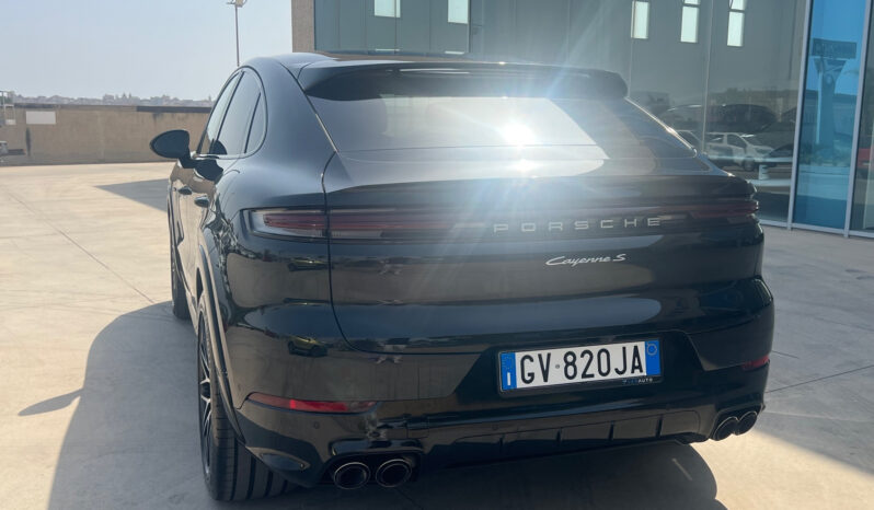 Porsche Cayenne Coupé 3.0 V6 S E-Hybrid – possibilità noleggio no scoring pieno