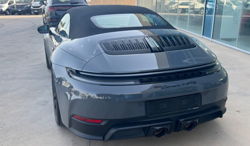 Porsche 911 Carrera 4 GTS Cabriolet – possibilità noleggio no scoring pieno