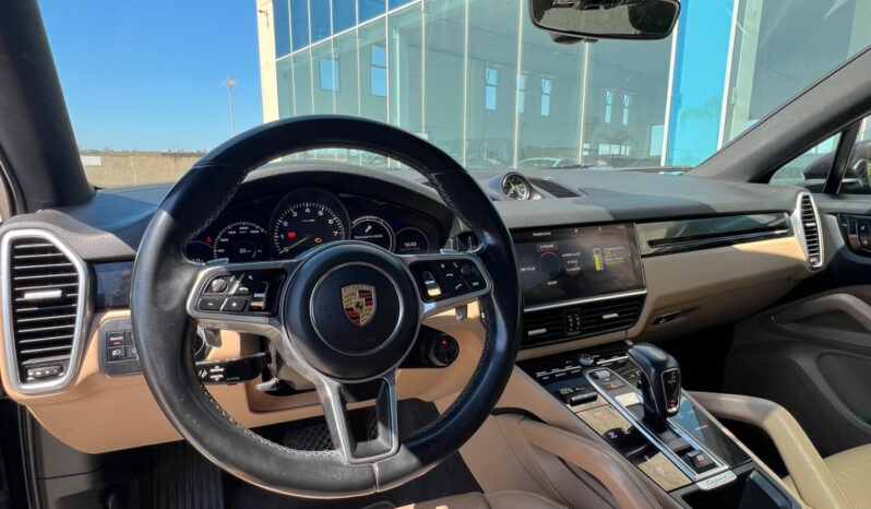 Porsche Cayenne Coupé 3.0 V6 E-Hybrid 340CV pieno