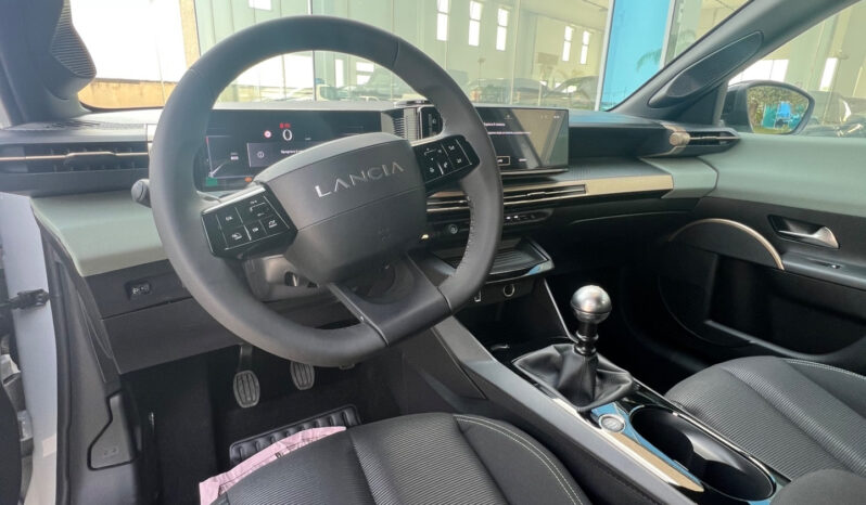 Lancia Ypsilon 1.2 turbo 100CV – possibilità noleggio no scoring pieno