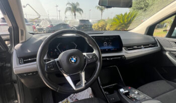 Bmw 218d Active Tourer pieno