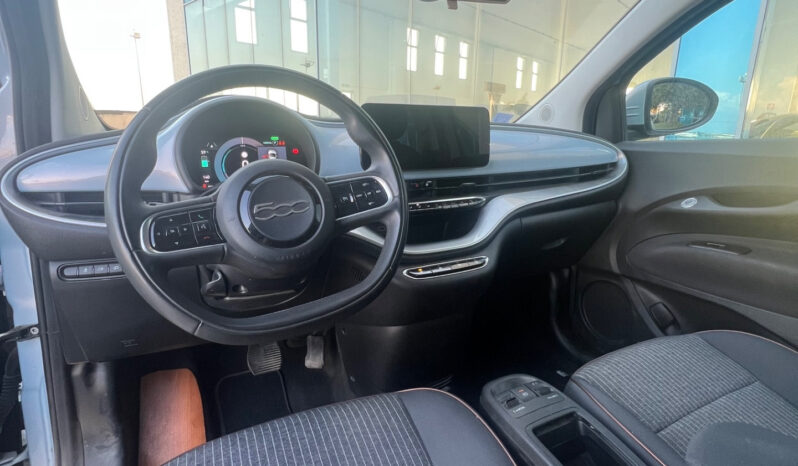 Fiat 500e Berlina 42 kWh Icon pieno
