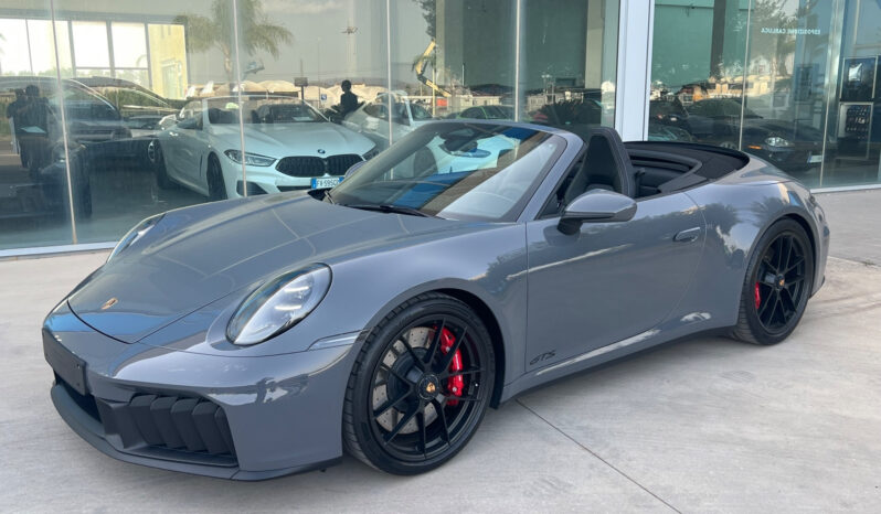 Porsche 911 Carrera 4 GTS Cabriolet – possibilità noleggio no scoring pieno