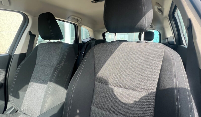 Bmw 218d Active Tourer pieno