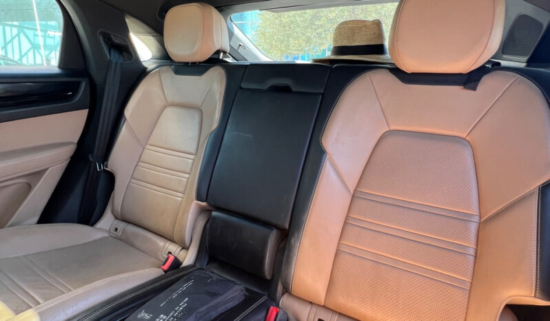 Porsche Cayenne Coupé 3.0 V6 E-Hybrid 340CV pieno