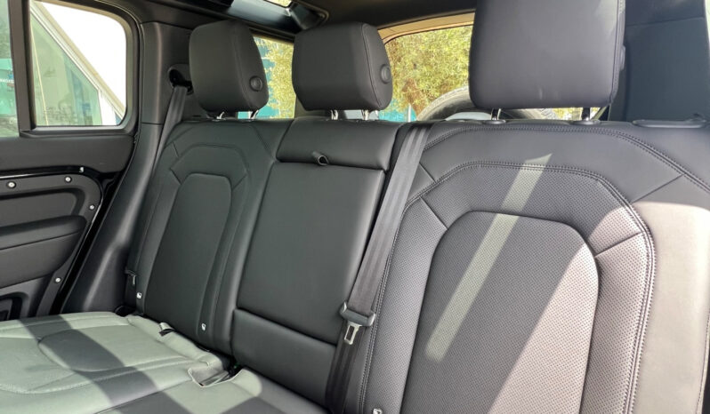 Land Rover Defender 110 3.0D I6 200 CV AWD Auto X-Dynamic SE pieno