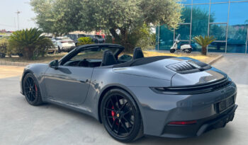 Porsche 911 Carrera 4 GTS Cabriolet – possibilità noleggio no scoring pieno