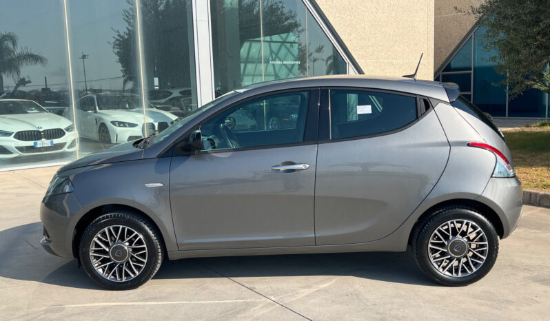 Lancia Ypsilon 1.0 69CV Hybrid Gold UNICO PROPRIETARIO – possibilità noleggio no scoring pieno