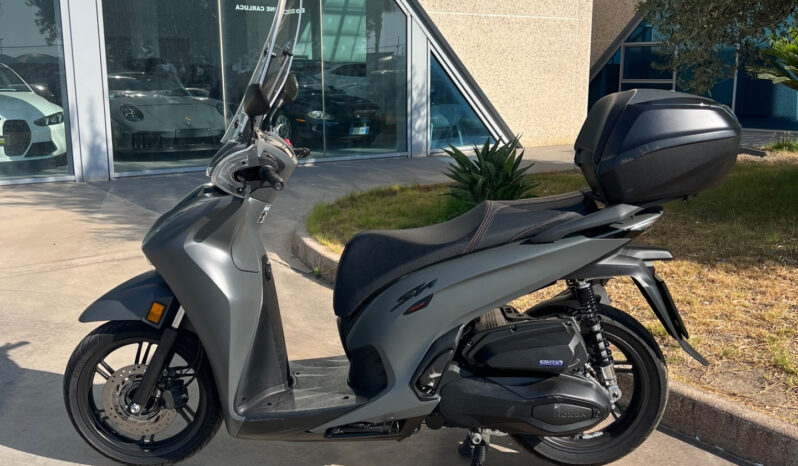 Honda SH 350i 29CV pieno