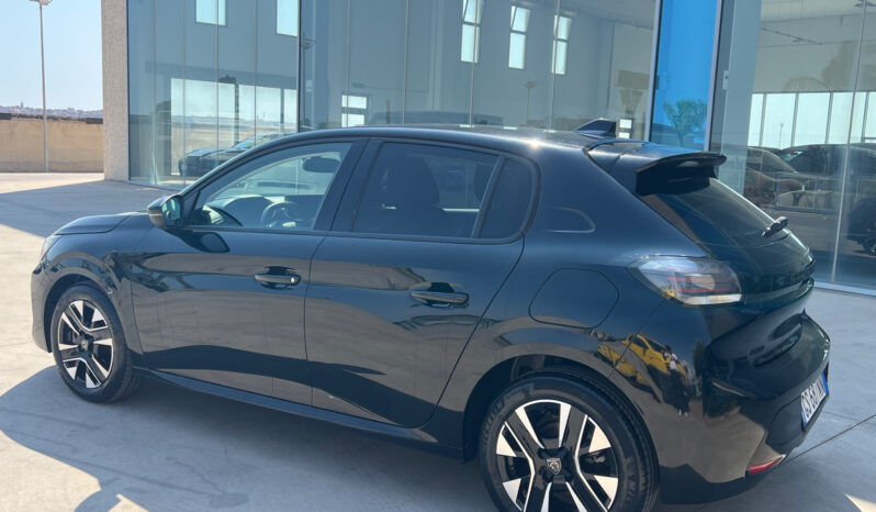 Peugeot 208 PureTech 100 5 porte Allure – possibilità noleggio no scoring pieno