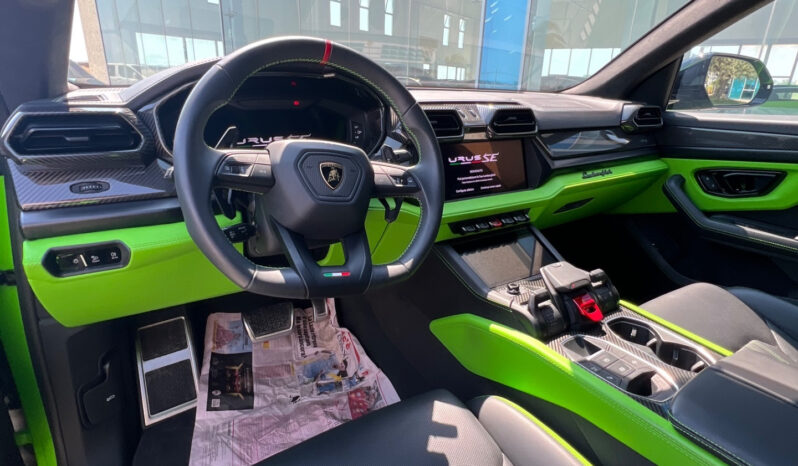 Lamborghini Urus 620CV 4.0 V8 phev SE – possibilità noleggio no scoring pieno