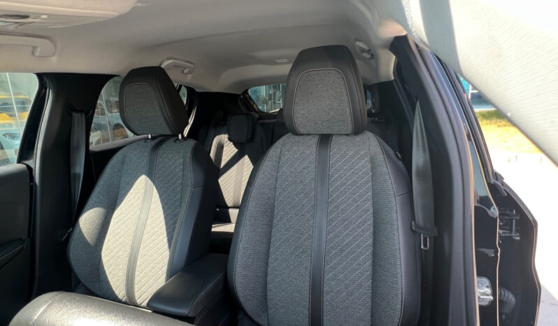 Peugeot 208 PureTech 100 5 porte Allure – possibilità noleggio no scoring pieno